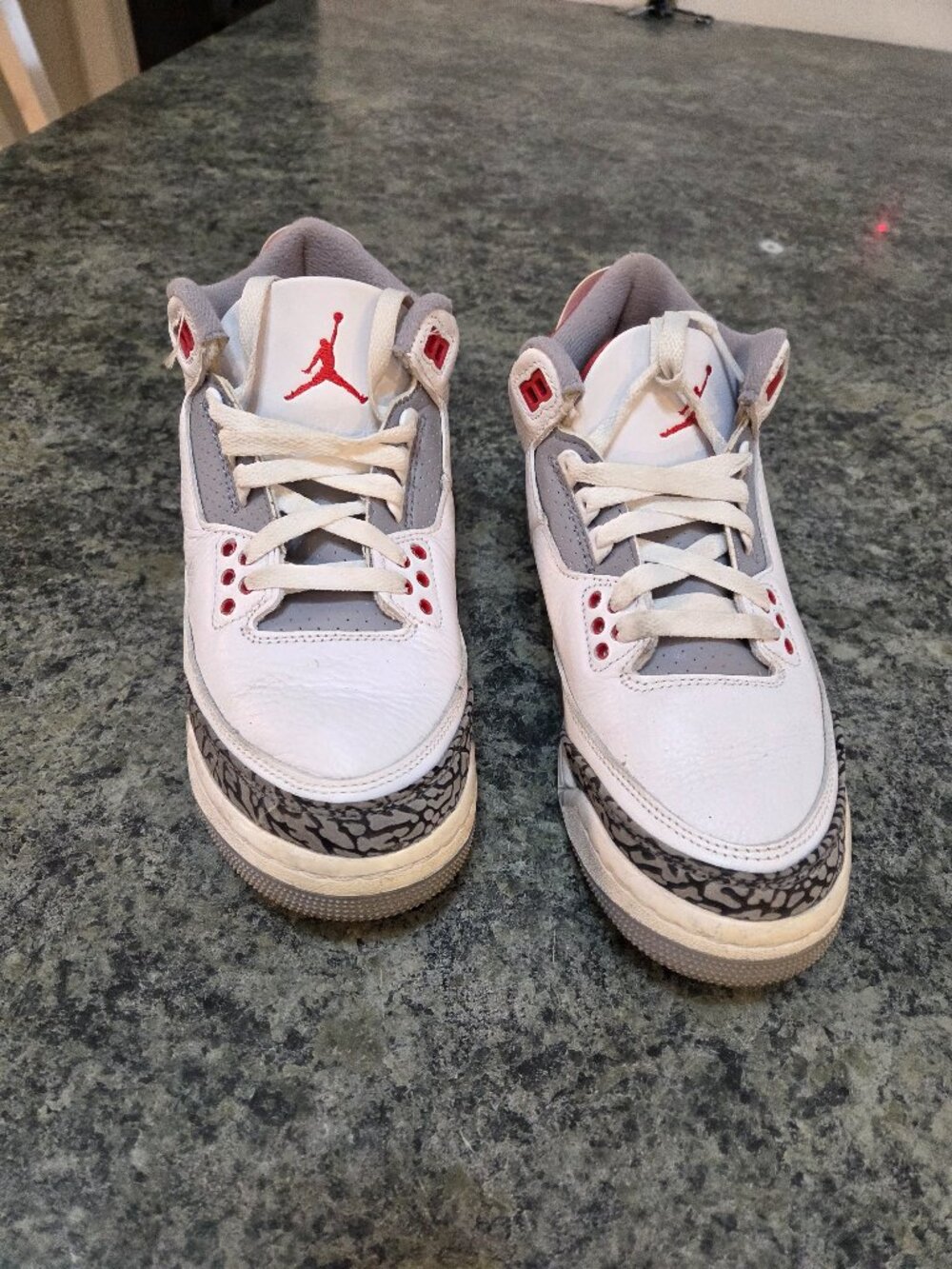 Nike Air Jordan 3 Fire Red Sneakers Gently Used